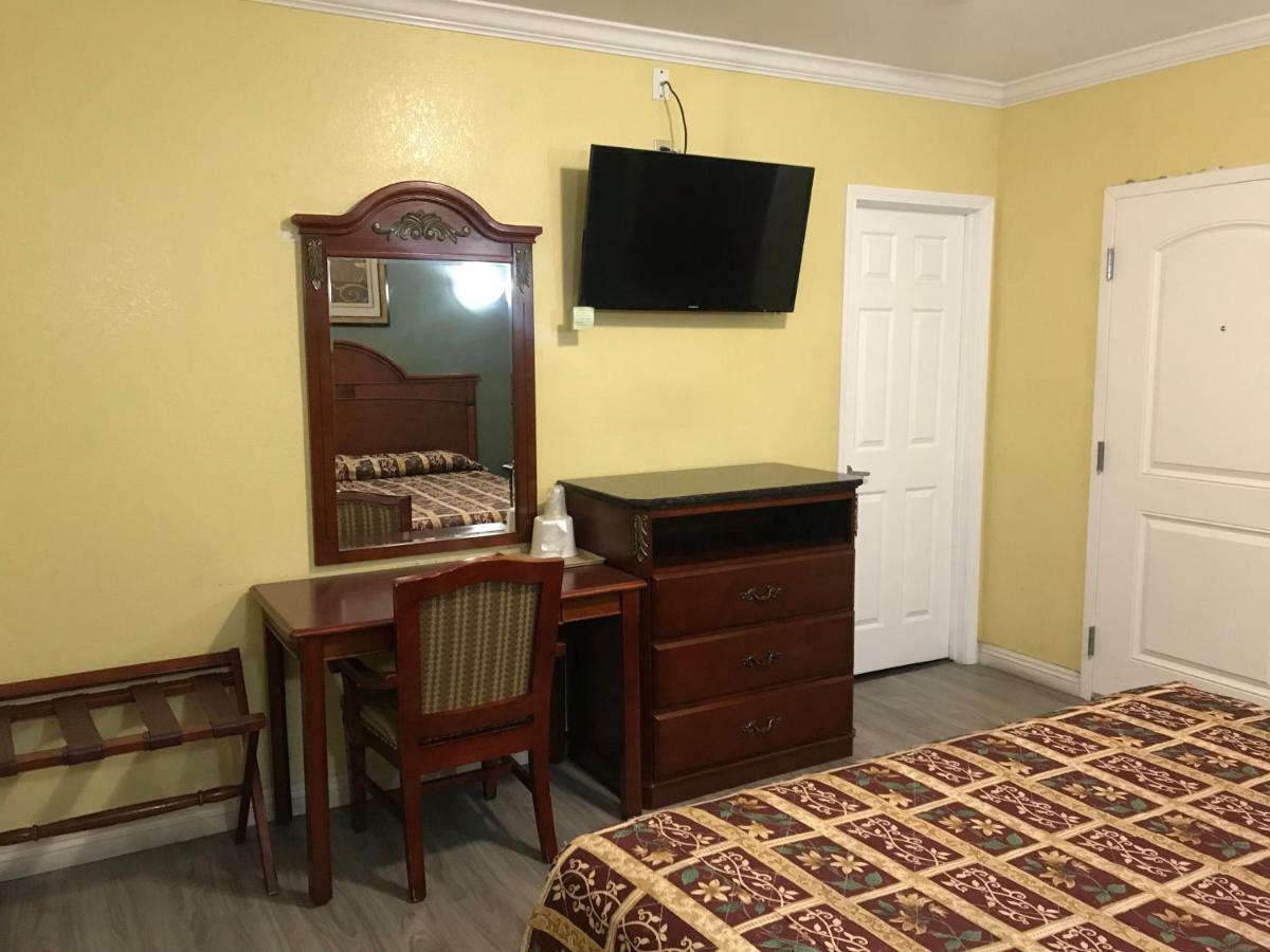 Colony Inn Motel 벨플라워 외부 사진